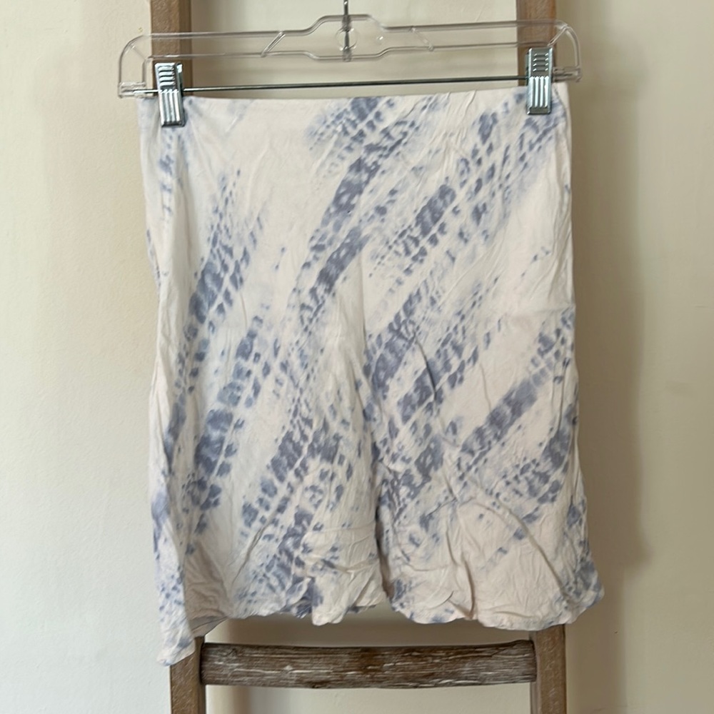 Tye dye flowy mini skirt